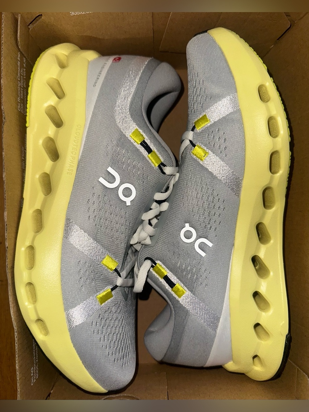 On Running Cloudsurfer 2 Shoes Women’s Size 10 Brand New
